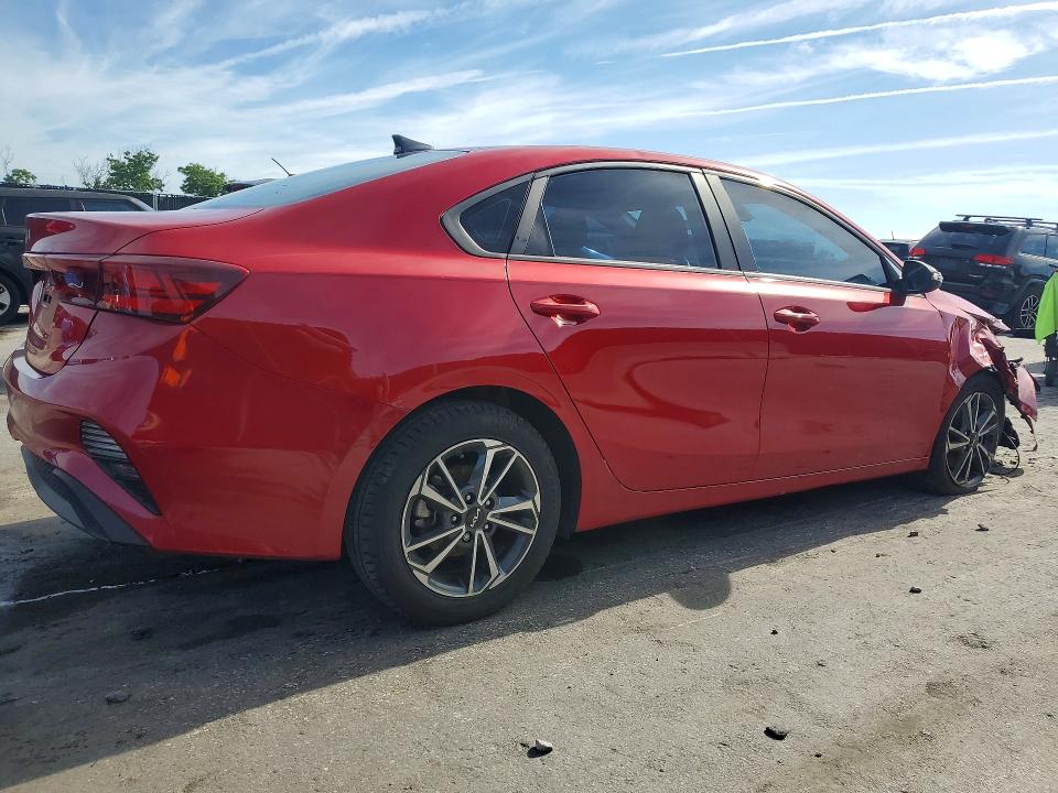 2022 Kia Forte მანქანა იყიდება აუქციონზე, vin: 3KPF24AD1NE424914, აუქციონის ნომერი: 57917976