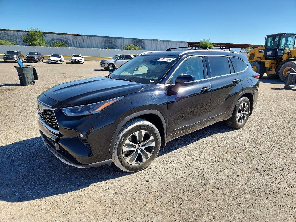 Auction sale of the 2022 Toyota Highlander, vin: 5TDHZRAH6NS118446, lot number: 59018496