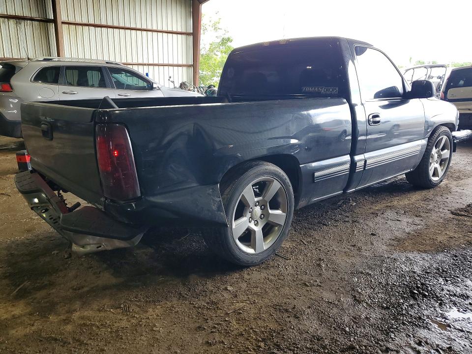 Продаж на аукціоні авто 2000 Chevrolet Silverado, vin: 1GCEC14W8YZ154318, номер лоту: 56292406