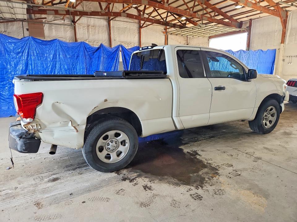 56785506 :رقم المزاد ، 1N6AA1CC3NN107063 vin ، 2022 Nissan Titan مزاد بيع