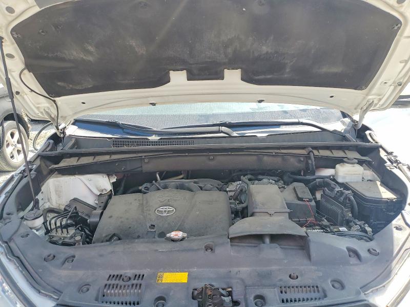 Продажа на аукционе авто 2019 Toyota Highlander, vin: 5TDKZRFHXKS561497, номер лота: 58160006