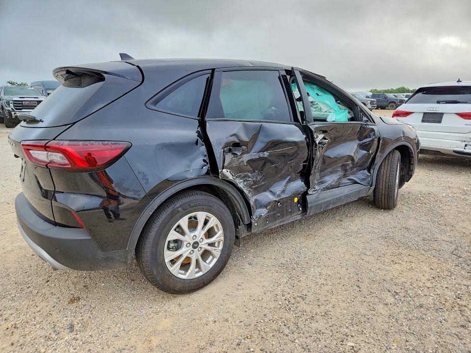 55392316 :رقم المزاد ، 1FMCU0GN2TUA33092 vin ، 2026 Ford Escape مزاد بيع