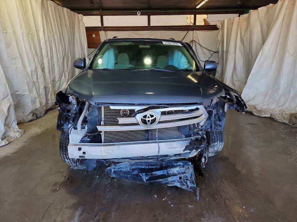 Продажа на аукционе авто 2013 Toyota Highlander, vin: 5TDBK3EH2DS270577, номер лота: 55821836