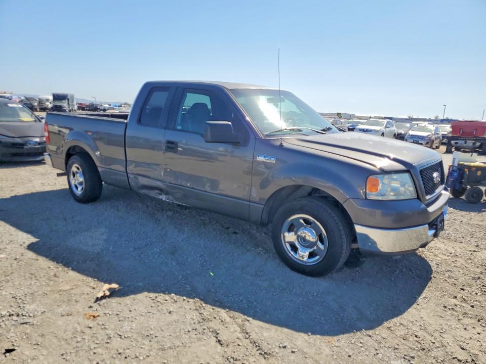 56490016 :رقم المزاد ، 1FTPX12505FA66769 vin ، 2005 Ford F150 مزاد بيع