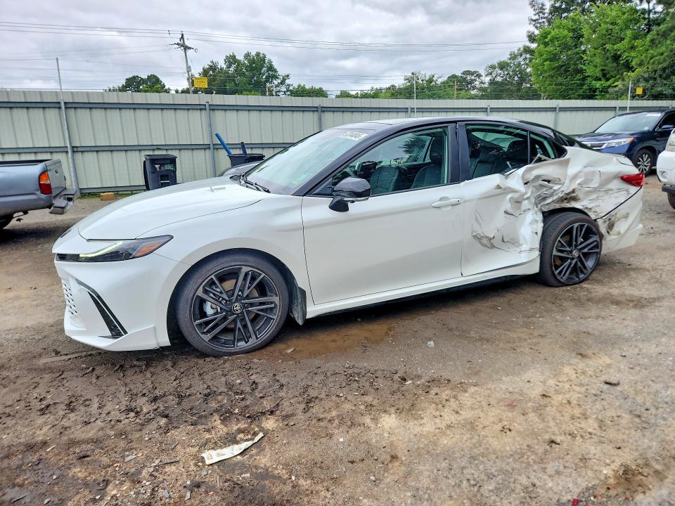 57244846 :رقم المزاد ، 4T1DAACKXTU215329 vin ، 2026 Toyota Camry مزاد بيع