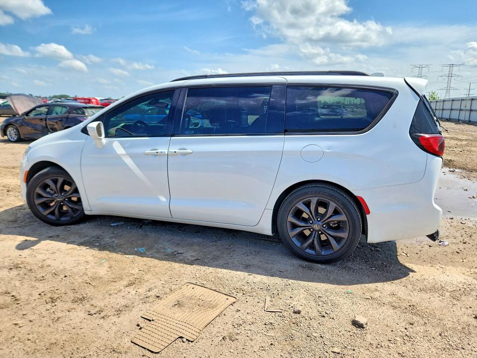59201106 :رقم المزاد ، 2C4RC1EG3KR589905 vin ، 2019 Chrysler Pacifica مزاد بيع
