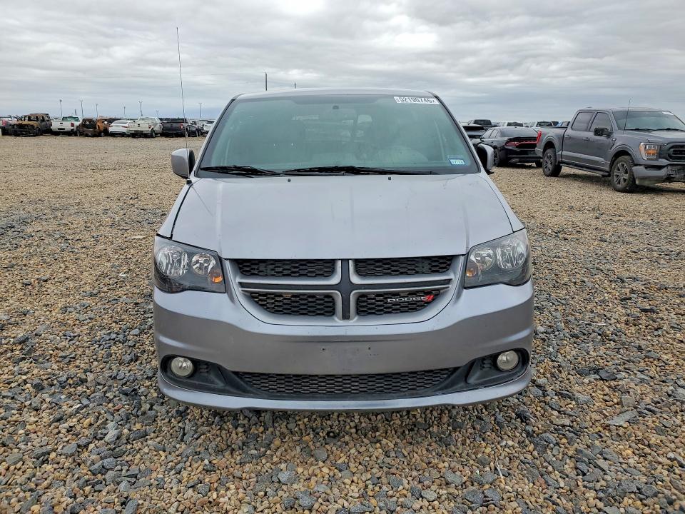 52190746 :رقم المزاد ، 2C4RDGEG8JR205566 vin ، 2018 Dodge Grand Caravan مزاد بيع