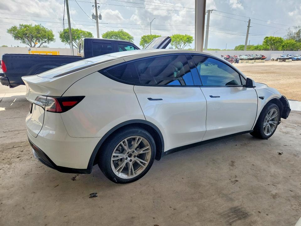 Продаж на аукціоні авто 2023 Tesla Model Y, vin: 7SAYGDEE6PA138521, номер лоту: 58637926