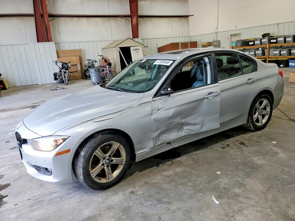 2015 Bmw 328 მანქანა იყიდება აუქციონზე, vin: WBA3B5G58FNS19870, აუქციონის ნომერი: 57385646