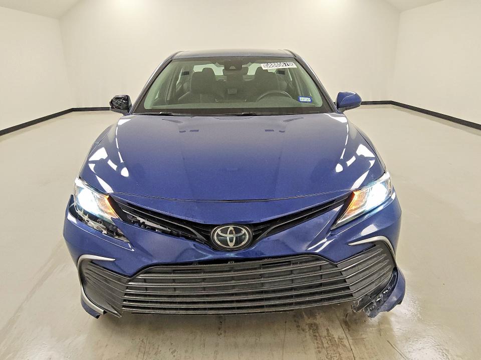 58885676 :رقم المزاد ، 4T1C11AK3PU108322 vin ، 2023 Toyota Camry مزاد بيع