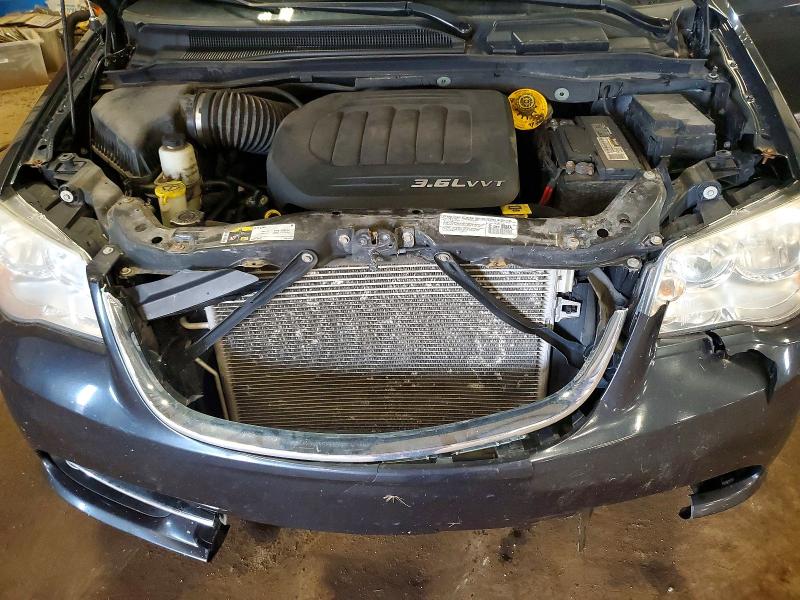 2014 Chrysler Town & Country მანქანა იყიდება აუქციონზე, vin: 2C4RC1CG1ER248591, აუქციონის ნომერი: 57704696