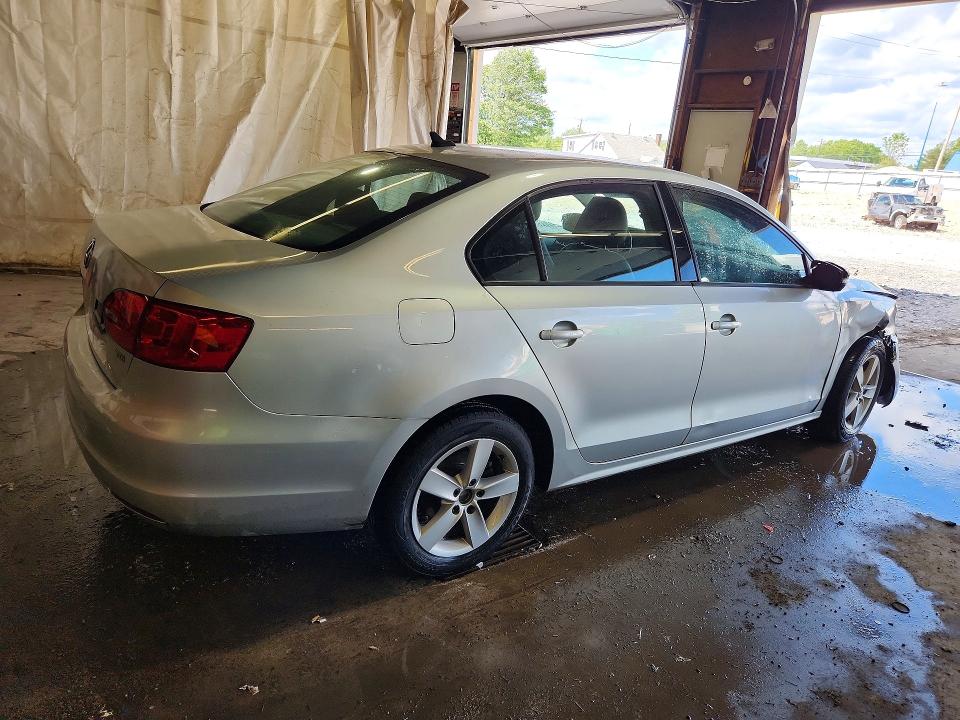 Продажа на аукционе авто 2011 Volkswagen Jetta, vin: 3VWLL7AJ3BM090407, номер лота: 57901406
