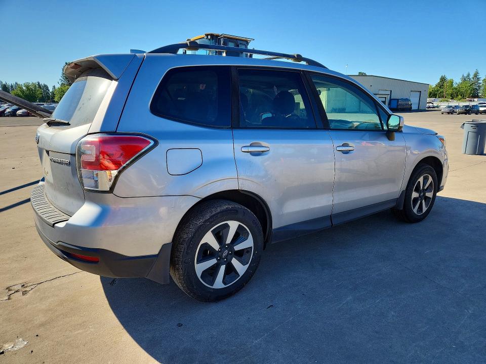 Продаж на аукціоні авто 2018 Subaru Forester, vin: JF2SJAEC4JH552877, номер лоту: 56807696