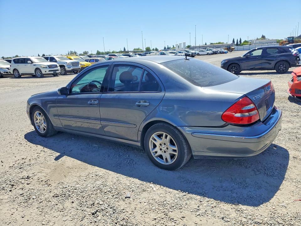 56717596 :رقم المزاد ، WDBUF26J55A783991 vin ، 2005 Mercedes-benz E مزاد بيع