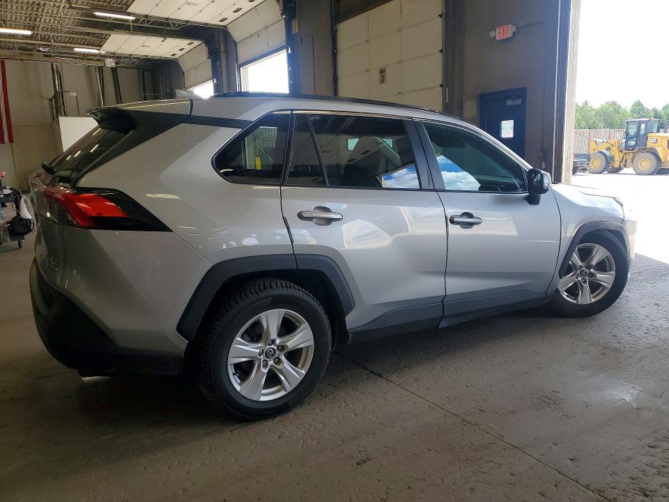 Продажа на аукционе авто 2021 Toyota Rav4, vin: 2T3P1RFV3MW151242, номер лота: 57373046