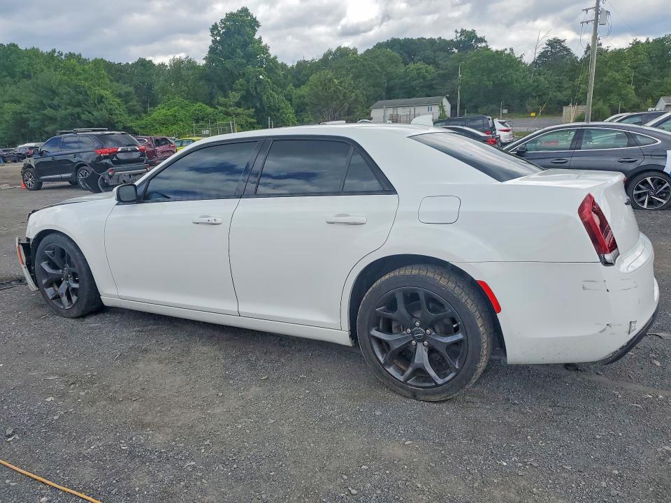 2021 Chrysler 300 მანქანა იყიდება აუქციონზე, vin: 2C3CCABG0MH549644, აუქციონის ნომერი: 55816056