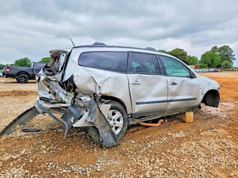 2016 Chevrolet Traverse მანქანა იყიდება აუქციონზე, vin: 1GNKRFED2GJ321384, აუქციონის ნომერი: 57229466
