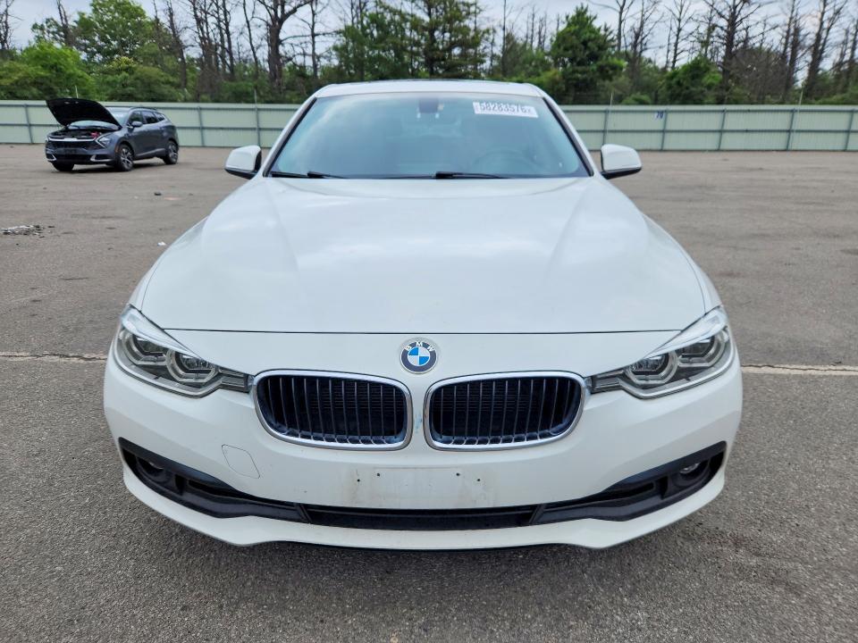 58283576 :رقم المزاد ، WBA8E5G54JNU47953 vin ، 2018 Bmw 320 مزاد بيع