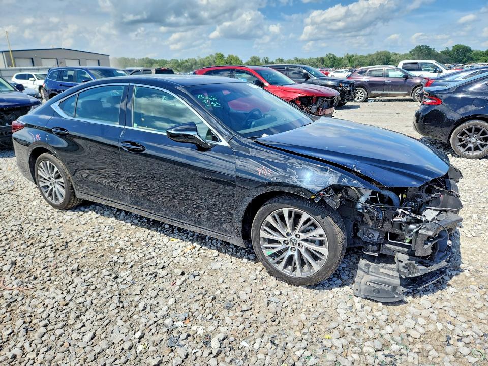 56772826 :رقم المزاد ، 58ADZ1B13LU071245 vin ، 2020 Lexus Es مزاد بيع