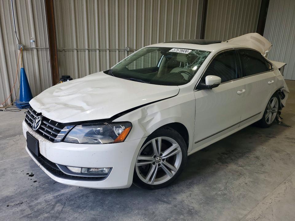 57579936 :رقم المزاد ، 1VWCN7A37DC038133 vin ، 2013 Volkswagen Passat مزاد بيع