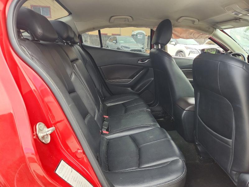 56928556 :رقم المزاد ، 3MZBN1V32JM210212 vin ، 2018 Mazda 3 مزاد بيع
