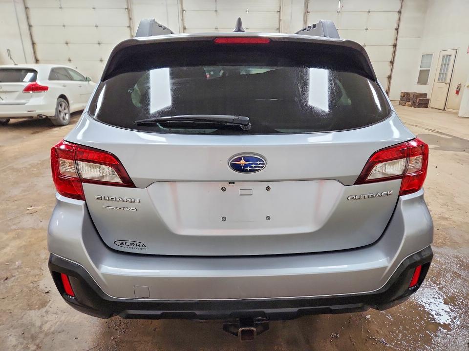 53450366 :رقم المزاد ، 4S4BSACC1J3361327 vin ، 2018 Subaru Outback مزاد بيع