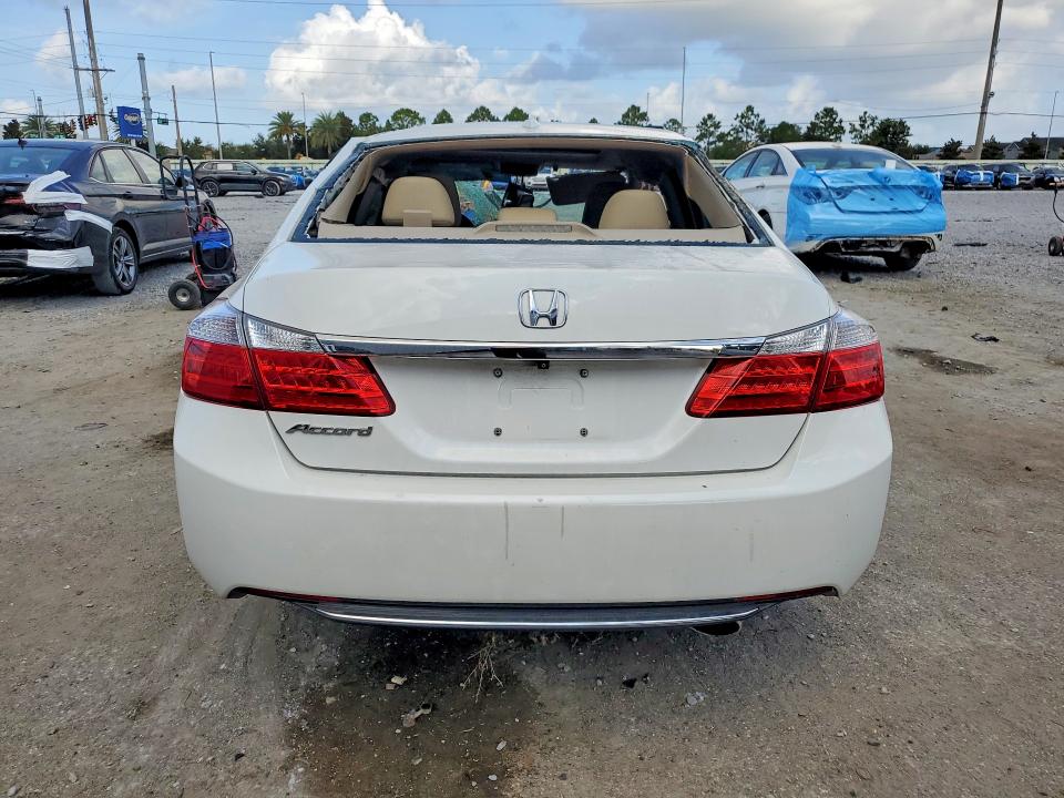 57316856 :رقم المزاد ، 1HGCR2F80FA172769 vin ، 2015 Honda Accord مزاد بيع