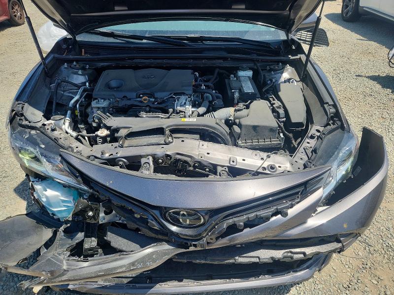 55835856 :رقم المزاد ، 4T1C11AKXLU968583 vin ، 2020 Toyota Camry مزاد بيع