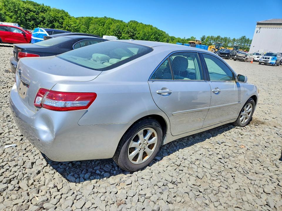 2011 Toyota Camry მანქანა იყიდება აუქციონზე, vin: 4T1BF3EK2BU734939, აუქციონის ნომერი: 51528126