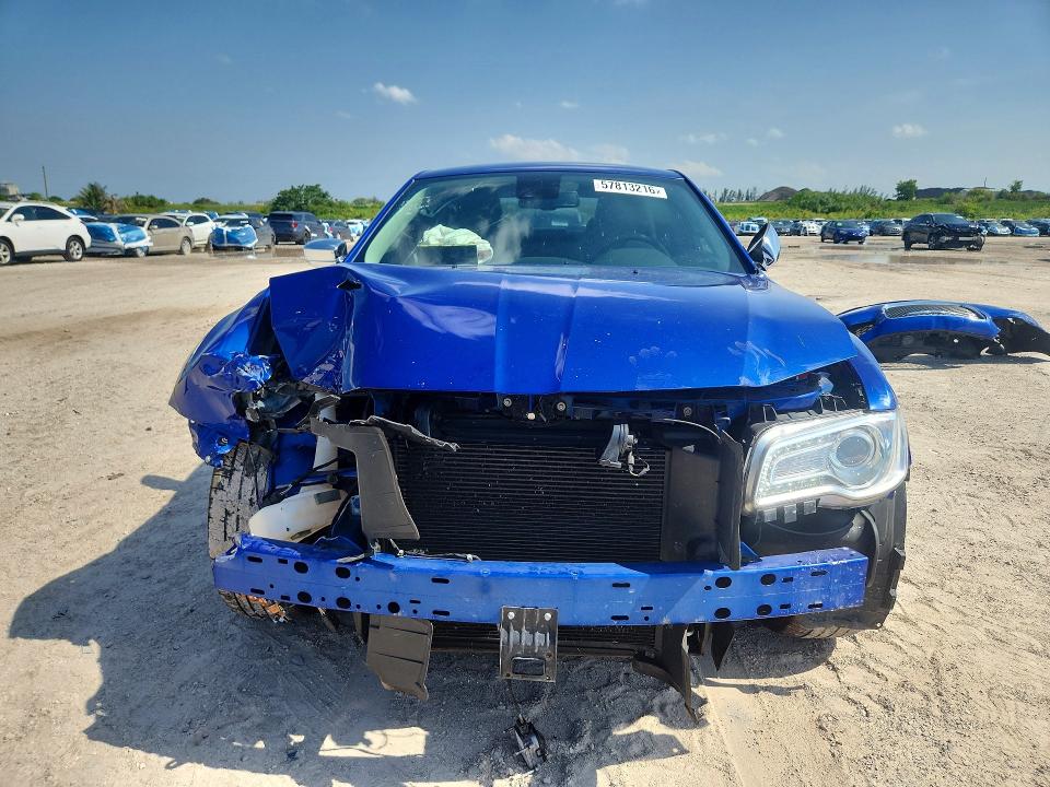 2018 Chrysler 300 მანქანა იყიდება აუქციონზე, vin: 2C3CCAEG2JH263995, აუქციონის ნომერი: 57813216