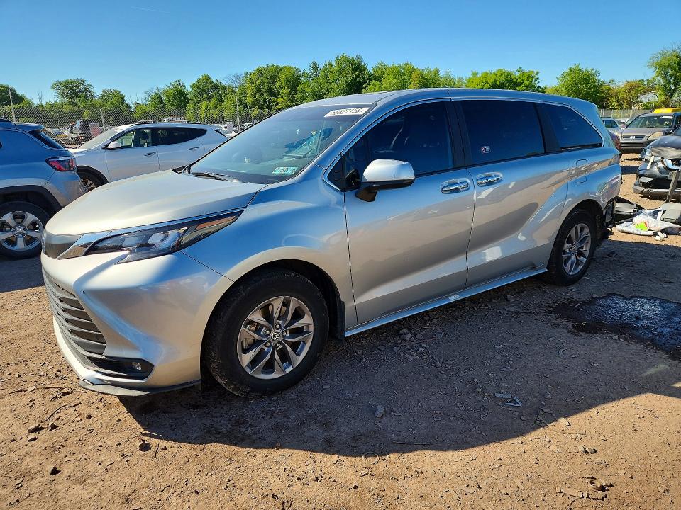 55627156 :رقم المزاد ، 5TDYSKFC3SS163770 vin ، 2025 Toyota Sienna مزاد بيع