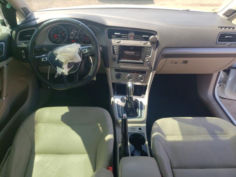 55819016 :رقم المزاد ، 3VW217AU8FM008110 vin ، 2015 Volkswagen Golf مزاد بيع