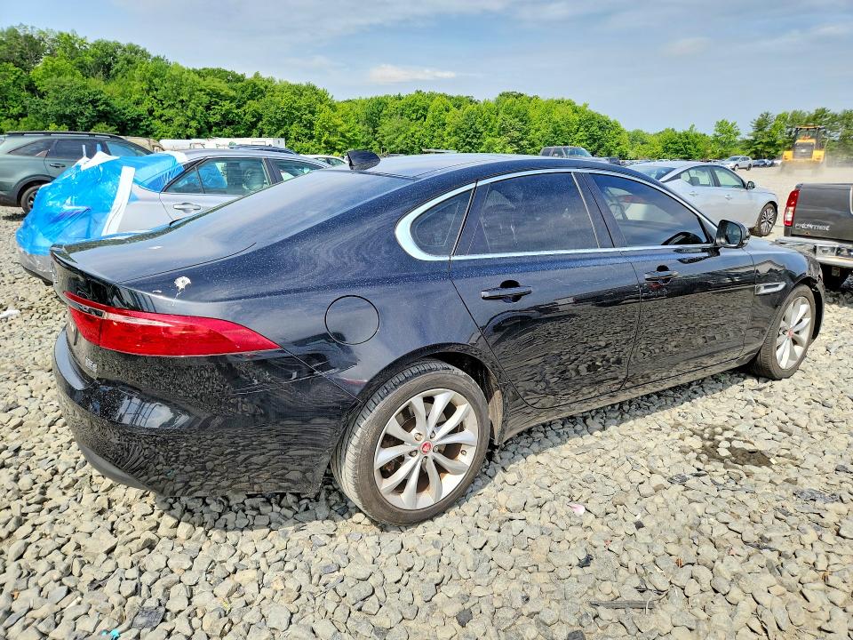 Aukcja sprzedaży 2017 Jaguar Xf, vin: SAJBJ4BN2HCY43165, numer aukcji: 56768196