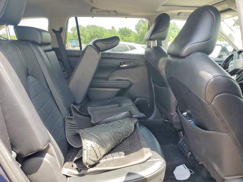 58899496 :رقم المزاد ، 5TDGZRBH0MS533268 vin ، 2021 Toyota Highlander مزاد بيع