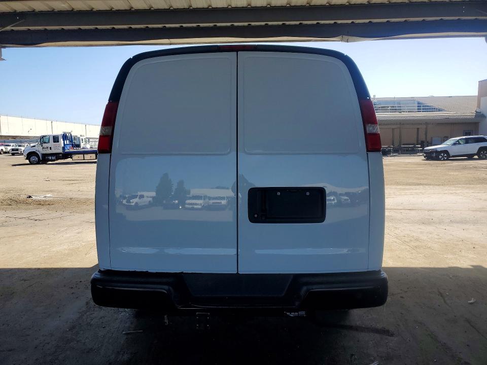 Продаж на аукціоні авто 2021 Chevrolet Express G2500, vin: 1GCWGAFP4M1199490, номер лоту: 53649826