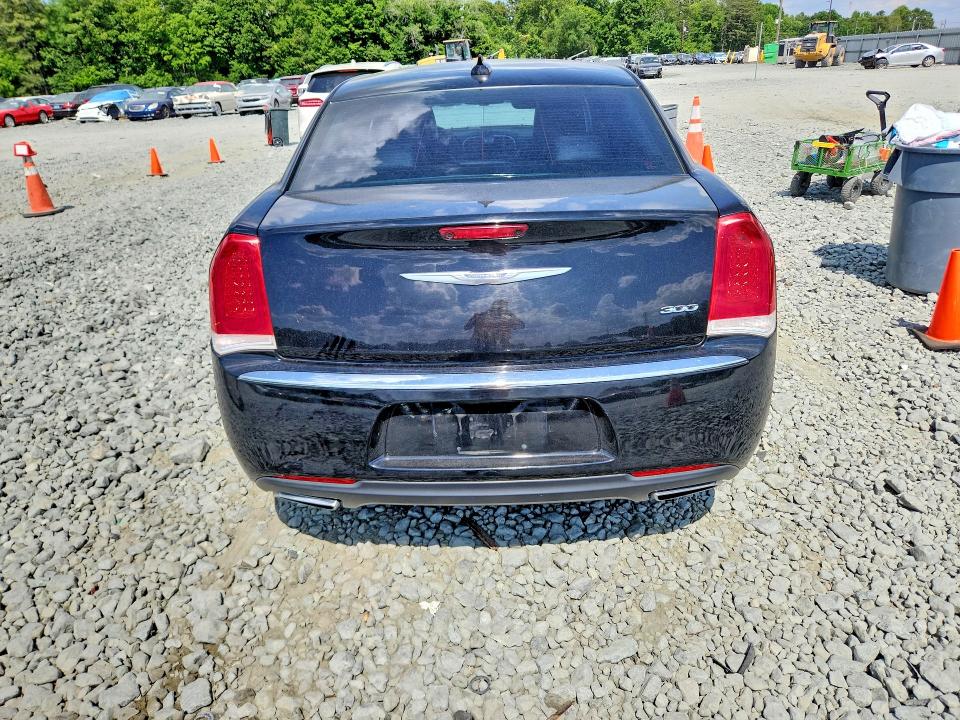Продажа на аукционе авто 2017 Chrysler 300, vin: 2C3CCAAG8HH593897, номер лота: 56765966