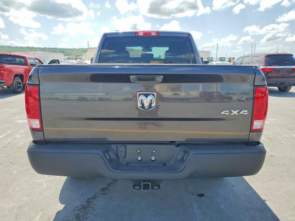57178736 :رقم المزاد ، 1C6RR6FG6MS551104 vin ، 2021 Ram 1500 Classic مزاد بيع