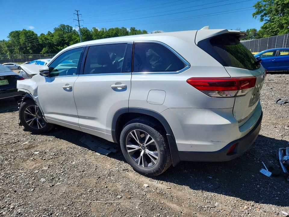 55824316 :رقم المزاد ، 5TDBZRFHXHS376424 vin ، 2017 Toyota Highlander مزاد بيع