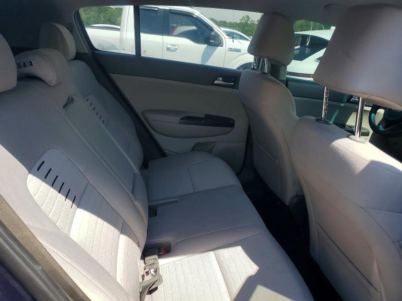 56823356 :رقم المزاد ، KNDPMCAC1H7200028 vin ، 2017 Kia Sportage مزاد بيع