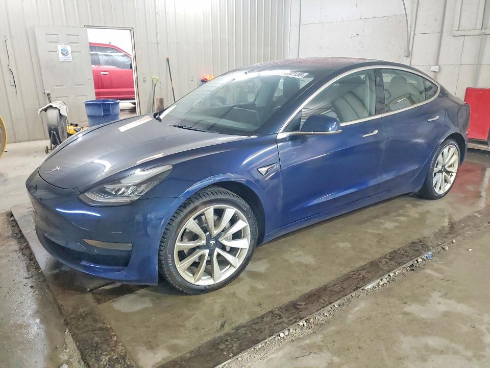 Auction sale of the 2018 Tesla Model 3, vin: 5YJ3E1EAXJF013699, lot number: 57707156