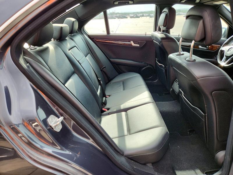 56091086 :رقم المزاد ، WDDGF8AB3DR271282 vin ، 2013 Mercedes-benz C مزاد بيع