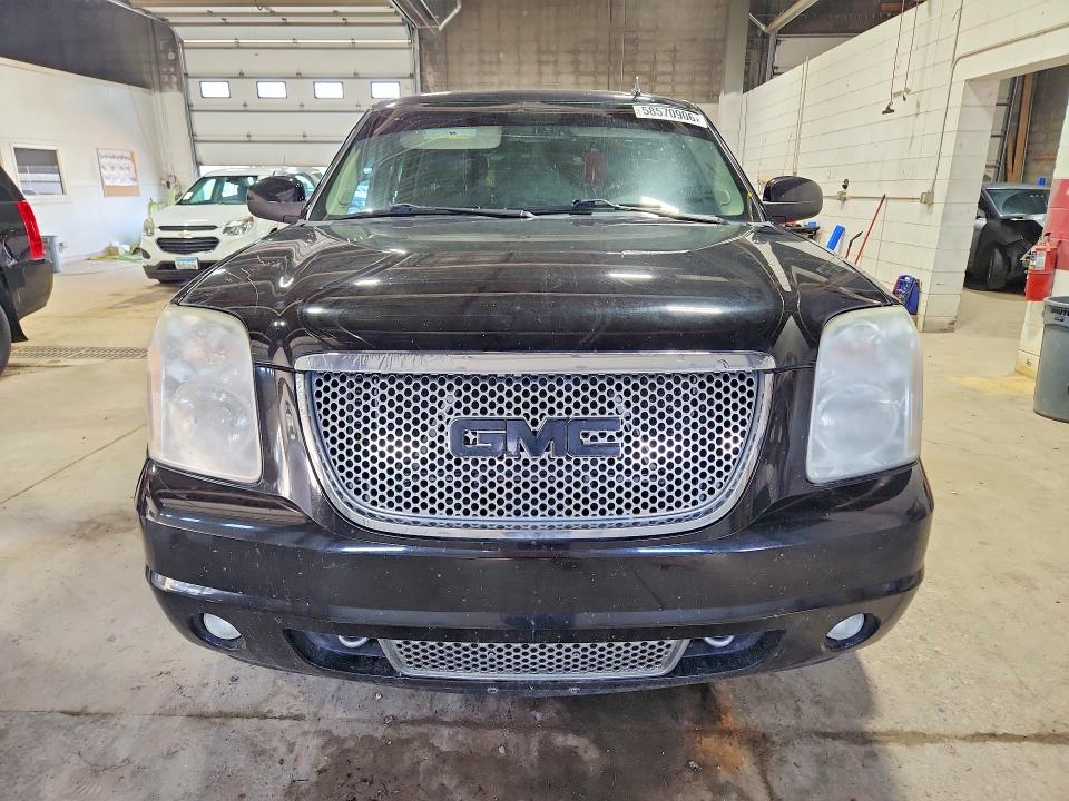 58570906 :رقم المزاد ، 1GKUKEEFXAR208720 vin ، 2010 Gmc Yukon مزاد بيع