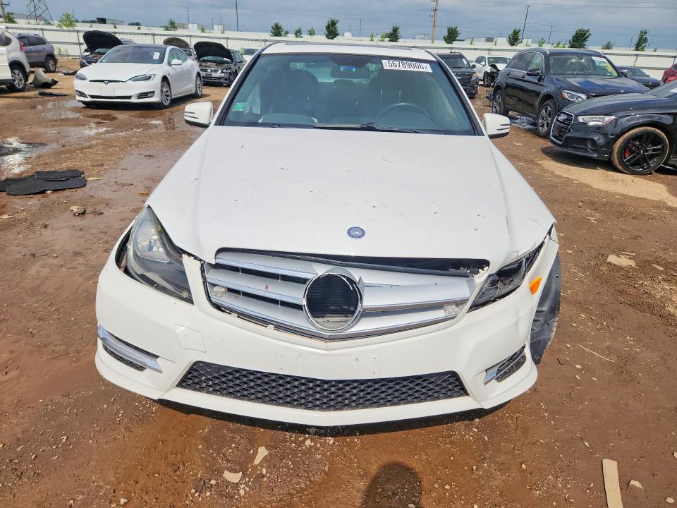 2013 Mercedes-benz C მანქანა იყიდება აუქციონზე, vin: WDDGF8ABXDR273403, აუქციონის ნომერი: 56789006