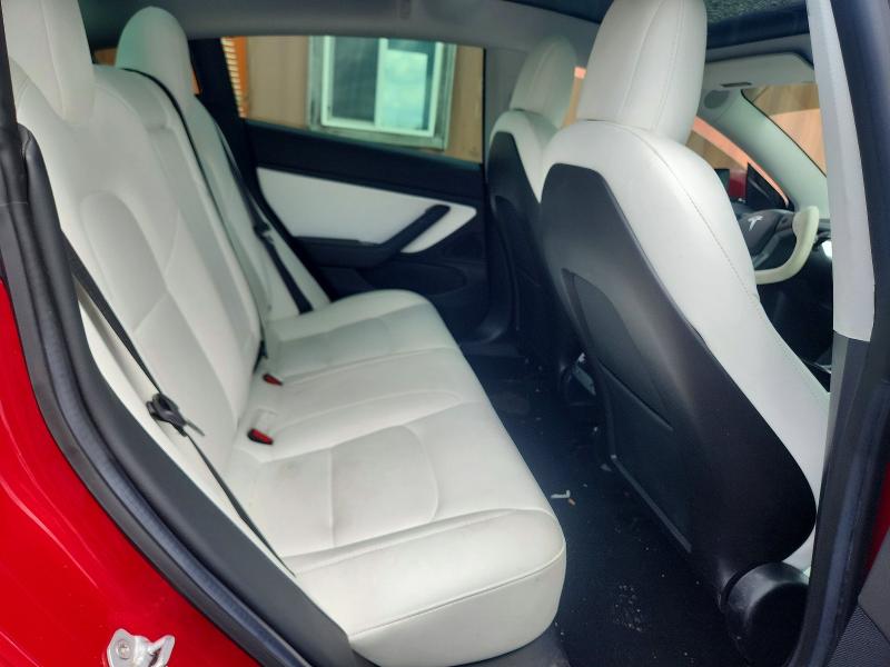 56812176 :رقم المزاد ، 5YJ3E1EAXKF432069 vin ، 2019 Tesla Model 3 مزاد بيع