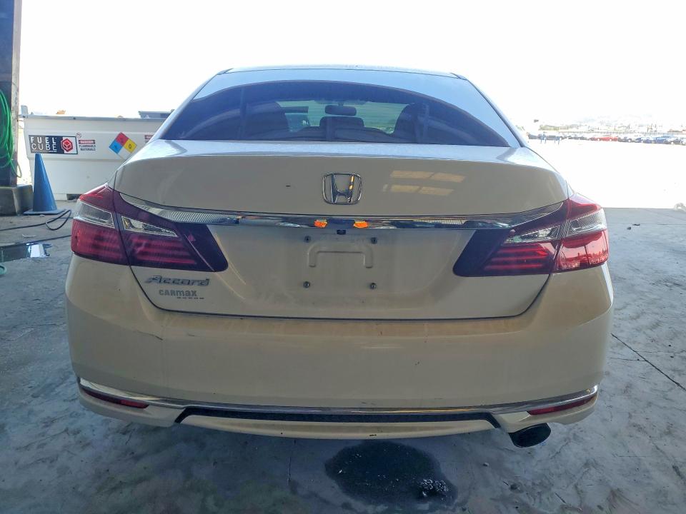 55776376 :رقم المزاد ، 1HGCR2F35HA093279 vin ، 2017 Honda Accord مزاد بيع