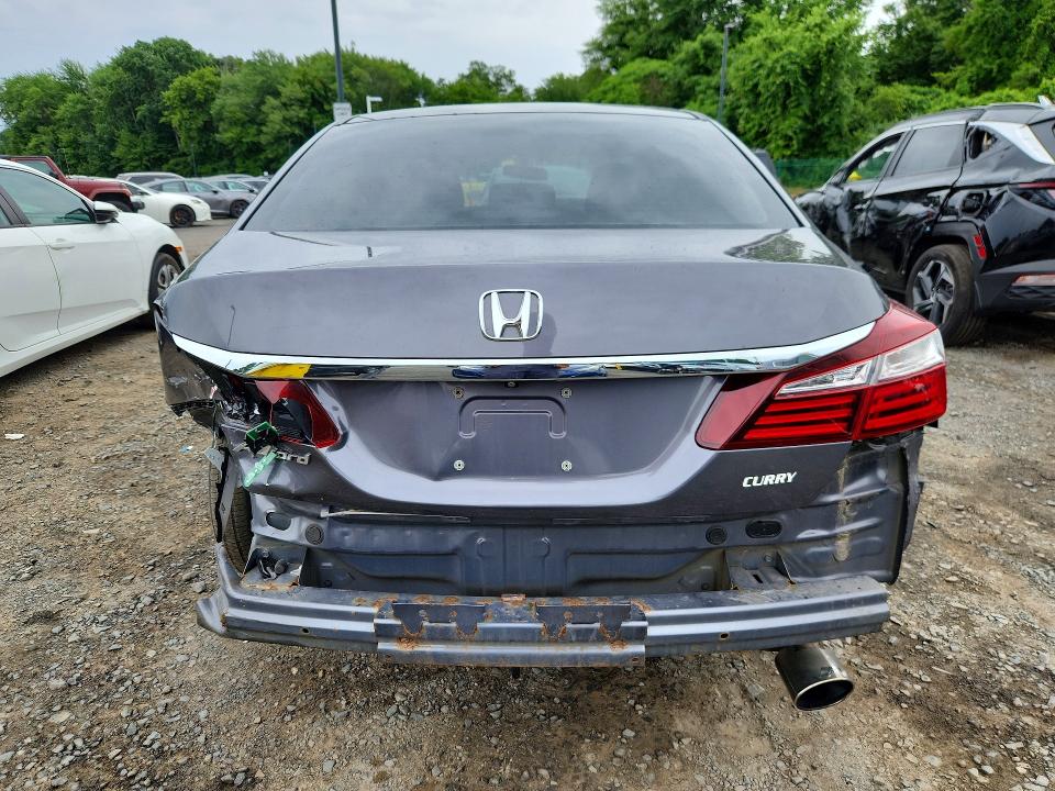 Продажа на аукционе авто 2017 Honda Accord, vin: 1HGCR2F38HA018883, номер лота: 57734056