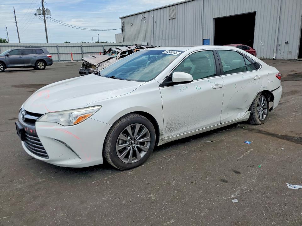 2016 Toyota Camry მანქანა იყიდება აუქციონზე, vin: 4T1BF1FK0GU579561, აუქციონის ნომერი: 56644986
