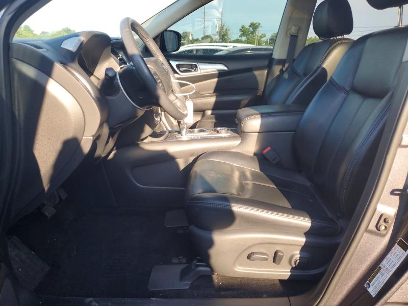 57814896 :رقم المزاد ، 5N1DR2MM9JC604237 vin ، 2018 Nissan Pathfinder مزاد بيع