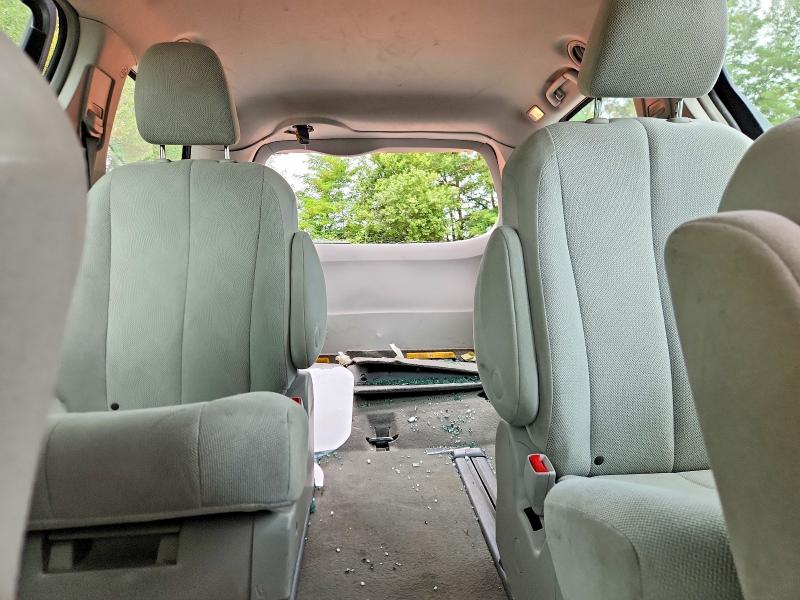 58151136 :رقم المزاد ، 5TDZK3DC7DS309619 vin ، 2013 Toyota Sienna مزاد بيع
