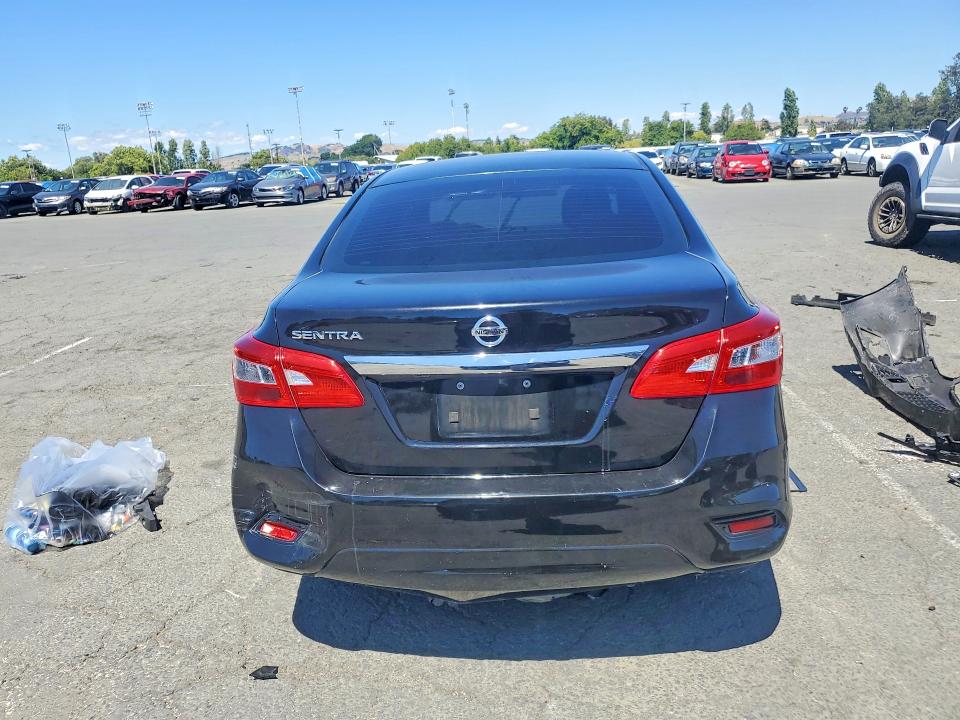 Продажа на аукционе авто 2018 Nissan Sentra, vin: 3N1AB7AP0JY213446, номер лота: 56887066